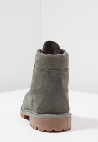 Timberland ICONIC CLASSICS 6 INCH PREMIUM WP BOOT - Botines con cordones - coal