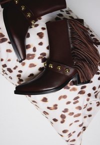 Gioseppo TACÓN FLECOS Y TACHAS CLARKSVILLE - Botines camperos - marron