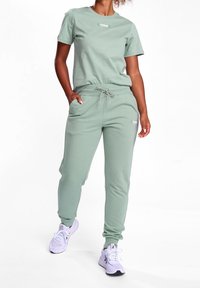 Hummel Camiseta básica - light green