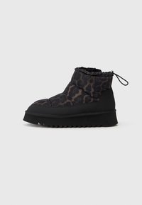 Unselected, black