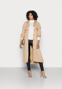 Kaffe KAYOKO - Long sleeved top - chalk