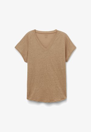 Beiges T-Shirt mit kurzen Ärmeln, V-Ausschnitt, lockerem Sitz und leicht geschwungenem Saum vor weißem Hintergrund.