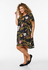Zizzi Dnevna obleka - black flower
