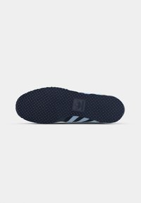 adidas Originals GALAXY OG UNISEX - Tenisice - night indigo/clear sky/off white