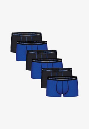 Sechs Boxer-Shorts für Herren, abwechselnd in Blau und Schwarz, mit schwarzen Bunds, die das blaue "SLOGGI"-Logo tragen.