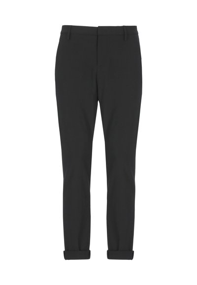 Pantaloni neri slim-fit con orli a risvolto e passanti per cintura, mostrati distesi su uno sfondo bianco.