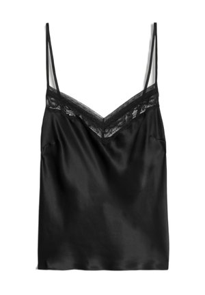 Camisola nera in satin con spalline sottili regolabili, caratterizzata da un bordo in pizzo lungo il collo a V e una texture liscia e lucida.
