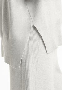 OYSHO HOODED LONG KNIT - Kardigán - mottled light grey