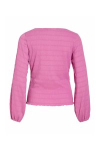 Rosa langermet topp med et teksturert, rynket stoff. Har en firkantet utringning og lett rynkede mansjetter med en kortet linning.