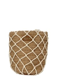 Cesta de fibra natural tejida con un diseño de cuerda blanca enredada. Presenta una etiqueta marrón marcada como "LUNA" y una base redonda.