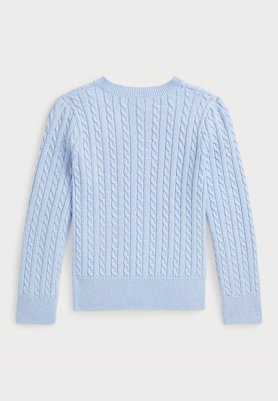 Helleblaue Strickpullover mit geripptem Rundhalsausschnitt, langen Ärmeln und einem strukturierten Muster im gesamten Stoff.