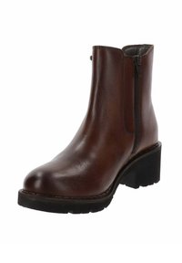 Bottine en cuir brun avec un bout rond, fermeture éclair latérale et un talon noir en caoutchouc épais. Texture lisse et design minimaliste.