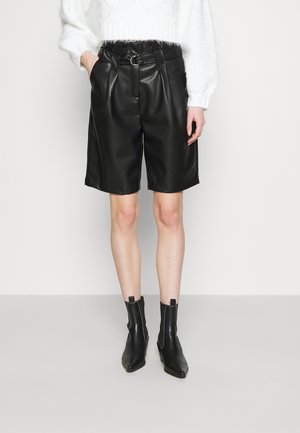 Short - black