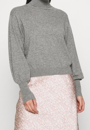Sweter