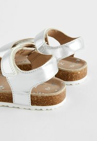 Next WIDE FIT  - Lauflernschuh - silver