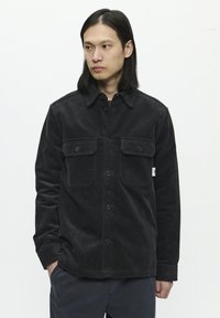 DOUBLE A BY W.W. CLAY  - Lichte jas - black sand