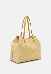 Guess VIKKY II SET - Pirkinių krepšys - yellow