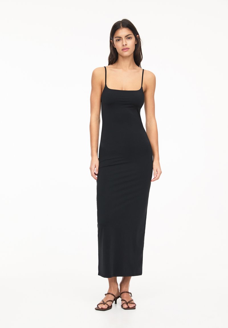 PULL&BEAR - MIDI - Džersejové šaty - black, Zväčšiť