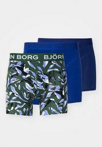 Unselected, light blue/green/blue