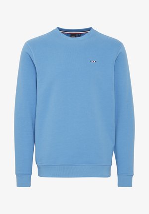 Svijetloplavi dukserica s okruglim izrezom, dugim rukavima i malim višebojnim logotipom na prsima. Glatka tekstura tkanine.