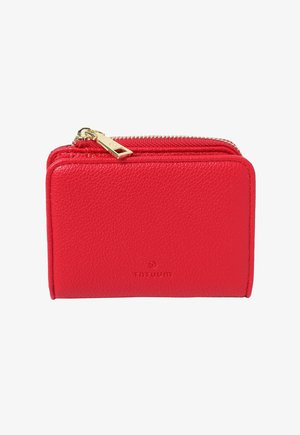 Portafoglio rosso in pelle con finitura testurizzata, dotato di chiusura a zip dorata e logo in rilievo sul davanti. Design compatto e rettangolare.
