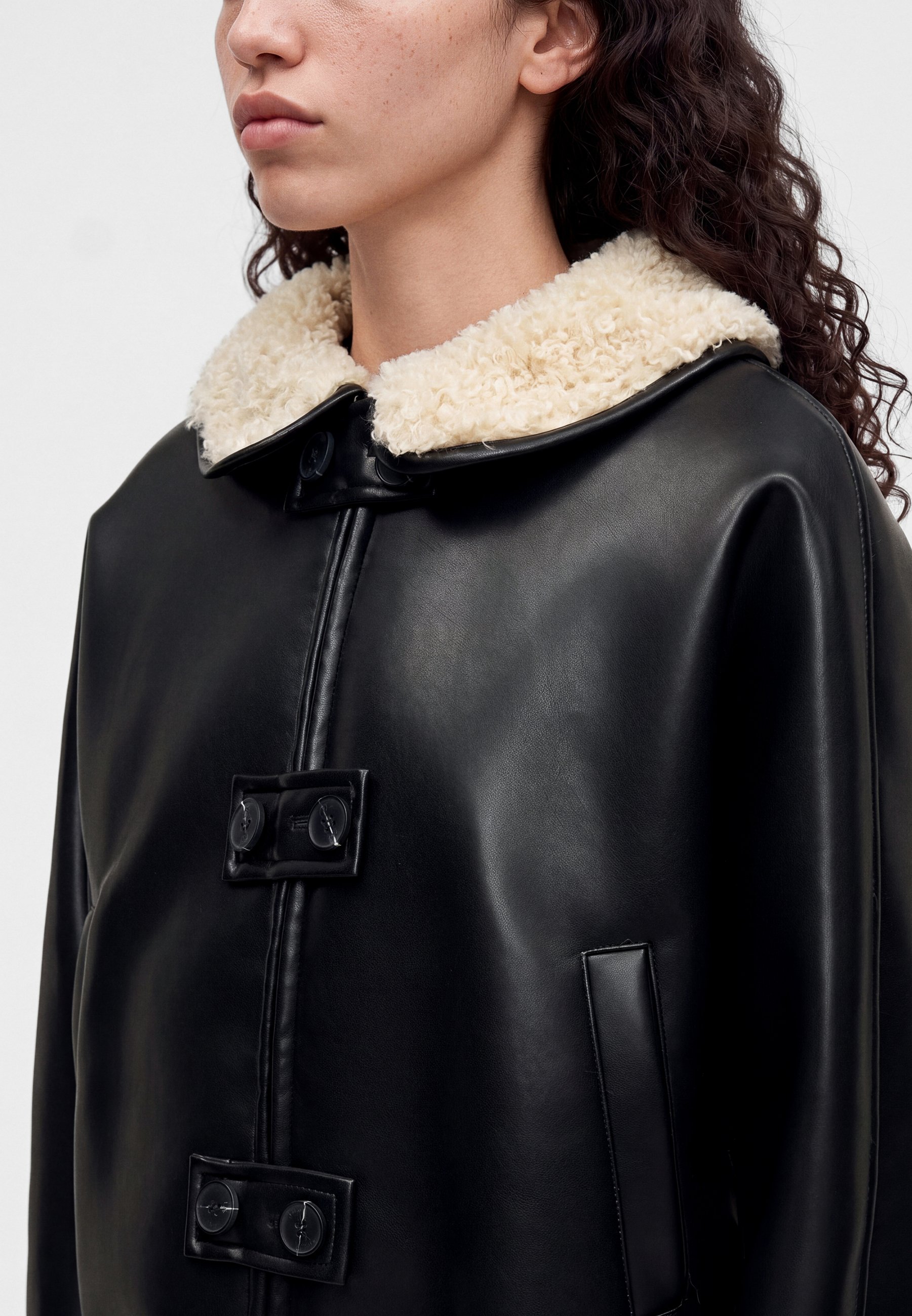 Claudie Pierlot  페이크 레더 자켓