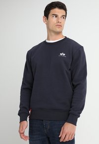 Alpha Industries - BASIC SMALL LOGO - Pusa - rep blue Väikepilt 1