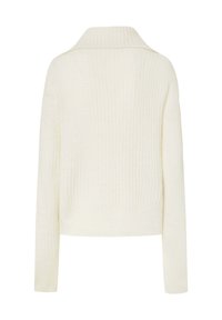 Witte geribbelde cardigan met een sjawlboord en lange mouwen. Zachte textuur, cropped lengte en subtiele naaddetails langs de randen.