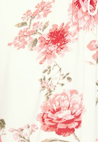 Pieces Petite Blus - white