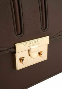 Seidenfelt ROROS 11 CM - Bandolera - dark brown