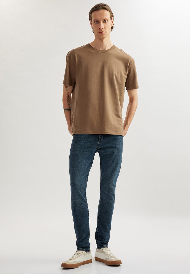 Koton MICHAEL - Vaqueros slim fit - blue denim