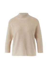 Beige gebreide trui met een hoge kraag, driekwartmouwen en een zachte, gestructureerde afwerking. Beschikt over een relaxte pasvorm en subtiele ribbels.