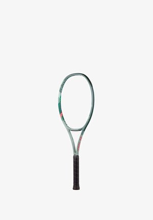 Racchetta da tennis verde con impugnatura nera testurizzata, dotata di una testa ovale larga, un fusto sottile e accenti colorati vicino alla gola.