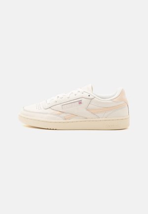 Reebok Classic CLUB C REVENGE VINTAGE - Baskets basses - chalk/tapioca/vintage chalk
