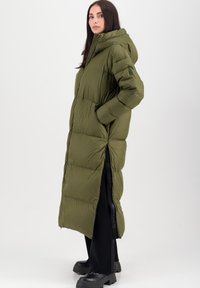 Bomboogie ANVERS - Donsjas - dark olive