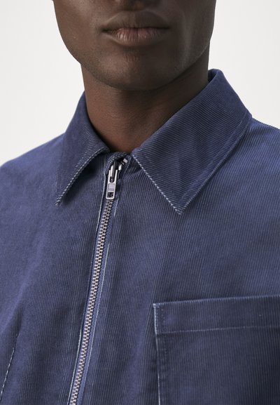 WOOD WOOD WWTWISTED SEAM CHORE - Giacca leggera - envy green