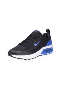 Svart atletisk sko med blå accenter, texturerad meshovandel, dämpad sula och synlig luftenhet i hälen. Snörning och dragrem.