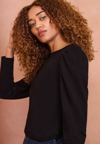 Love & Roses REGULAR FIT - Ilgarankovis viršutinės dalies drabužis - black puff sleeve