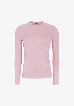 Rosa majica s dolgimi rokavi iz mehkega materiala, z okroglim izrezom in oprijetim krojem. Brez dodatnih vzorcev ali akcentov.