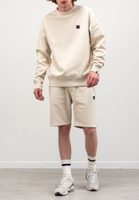 Thumbnail Image 6