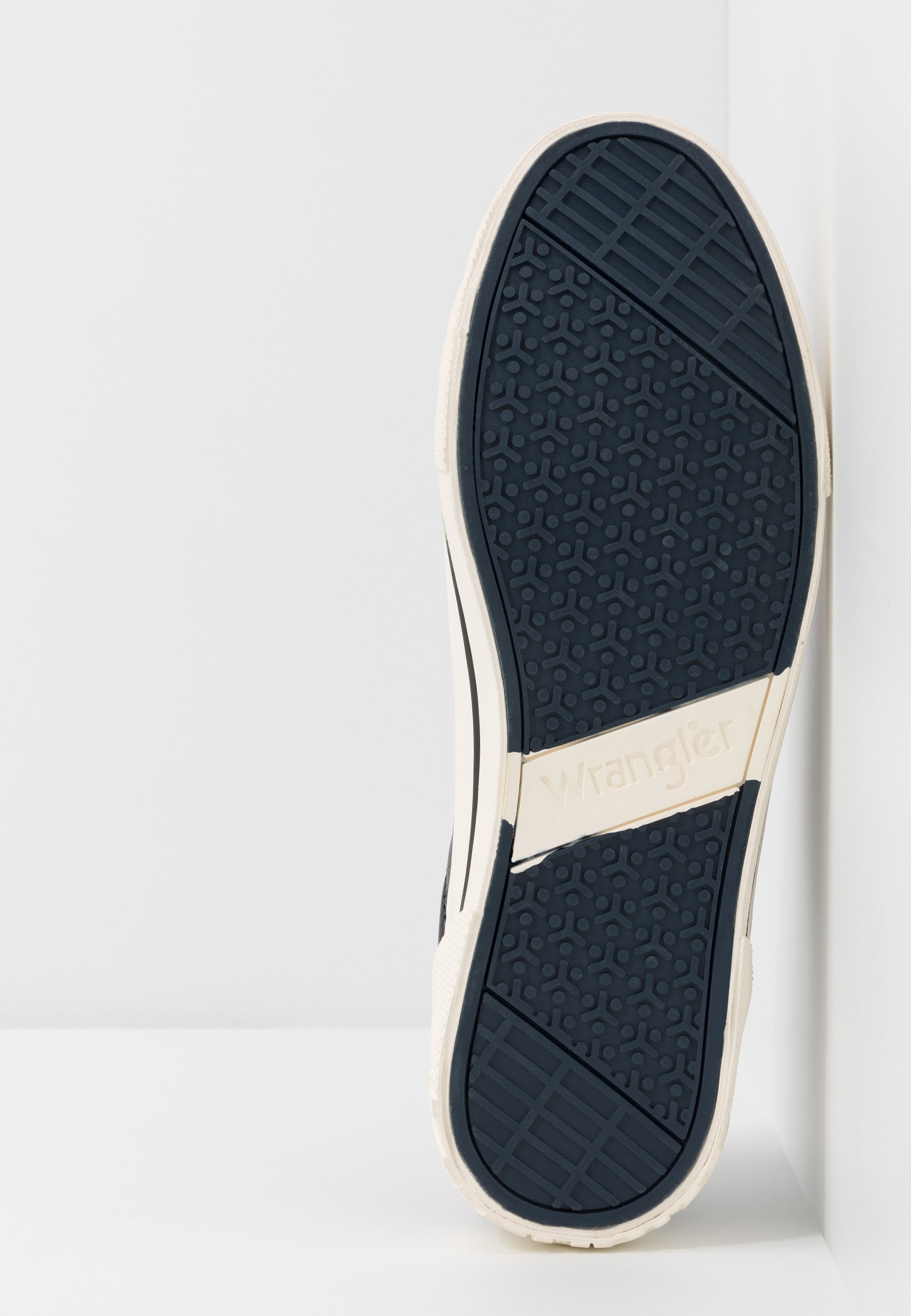Wrangler GLOBE VEGAN Joggesko black Zalando.no Wrangler GLOBE VEGAN Joggesko black Zalando.no