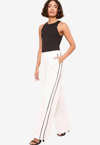 PETITE FIT WIDE LEG TAILORED SIDE STRIPE - Treningo apatinė dalis - ivory