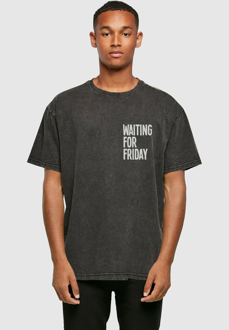 Mister Tee WAITING FOR FRIDAY ACID WASHED HEAVY - Apdrukāts T-krekls - black