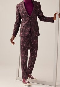 WE Fashion Spodnie garniturowe