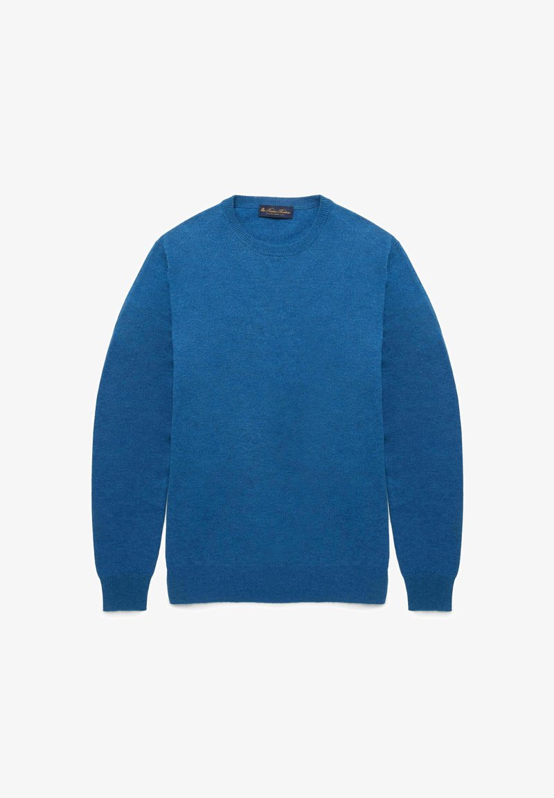 Pull en laine bleu avec un col rond, des manches longues et une texture lisse. Il présente peu de détails et une coupe classique.