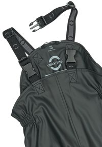 Salopette imperméable noire avec taille élastique, bretelles réglables et accents réfléchissants. Comprend un logo et une étiquette de taille.