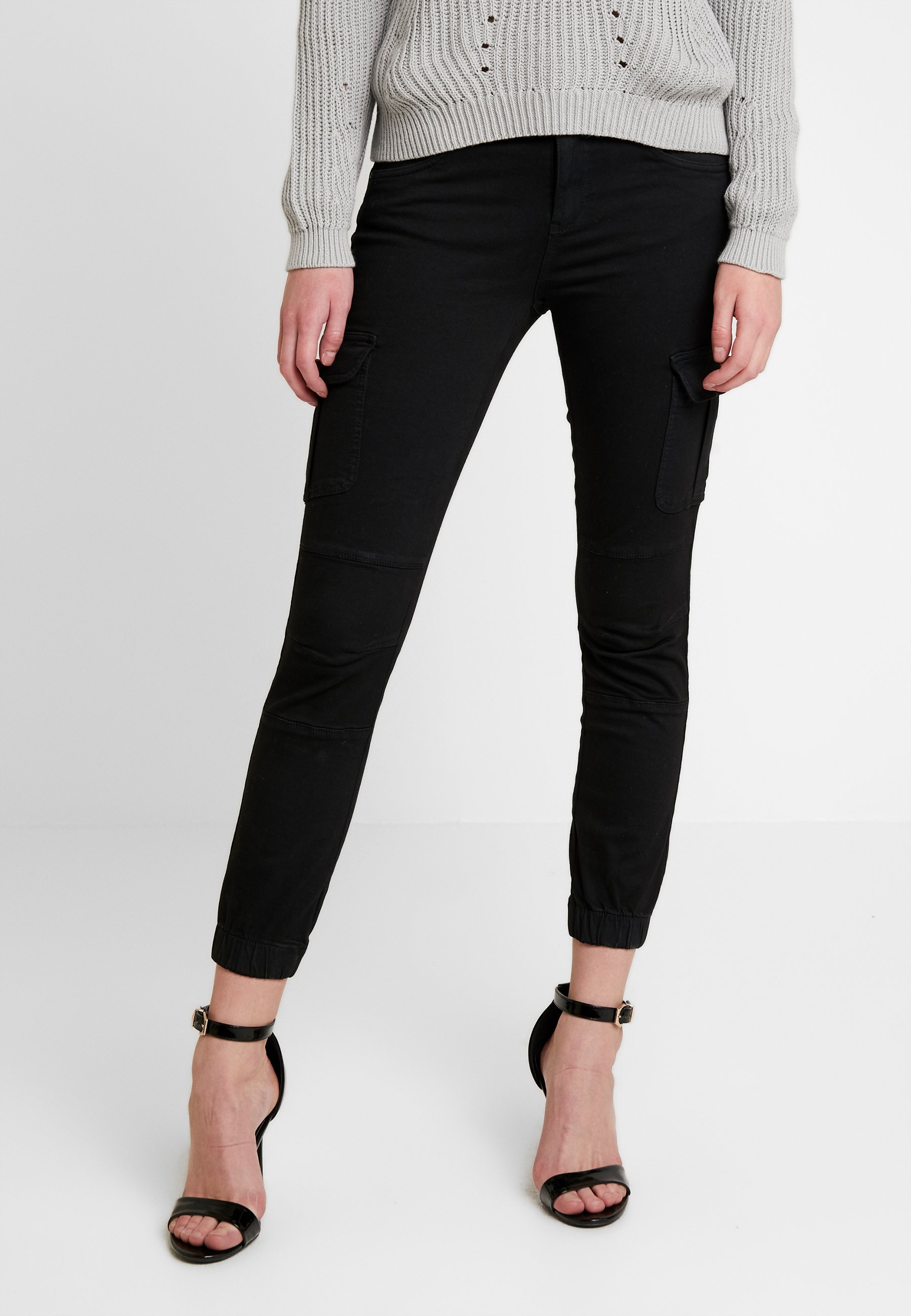 ONLY ONLMISSOURI PANT - Pantalones cargo black/negro - Zalando.es