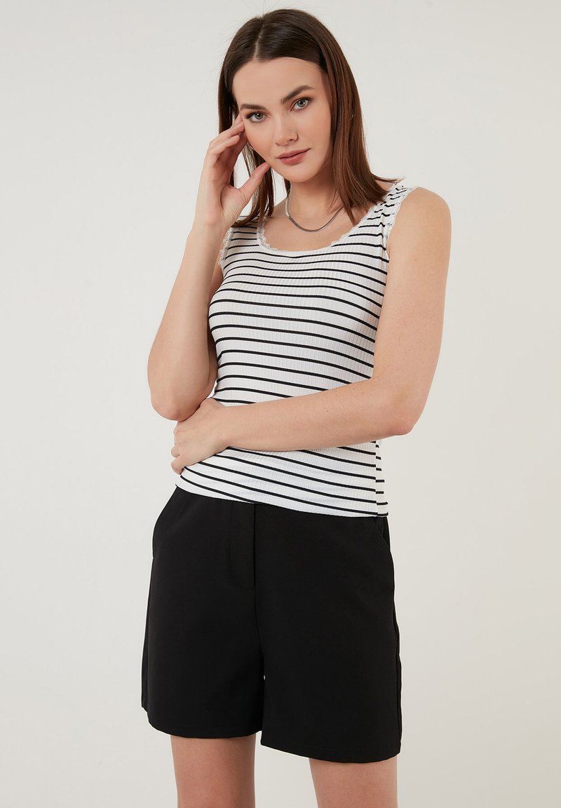 LELA REGULAR FIT - Topp - ecru