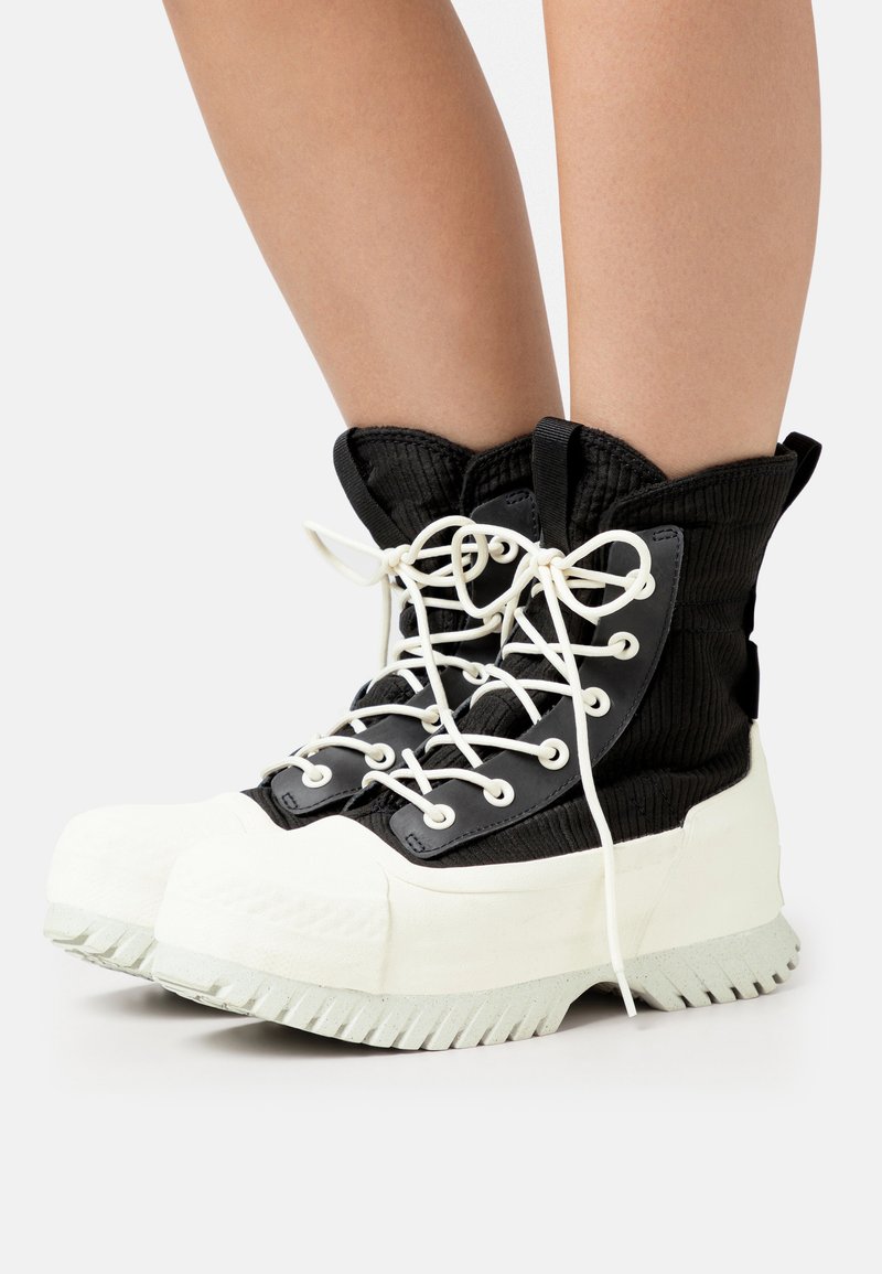 Converse CHUCK TAYLOR ALL STAR LUGGED 2.0 PLATFORM COUNTER CLIMATE EXTRA HIGH - Stivaletti stringati - black/egret