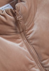 Juicy Couture Zimska jakna - café au lait